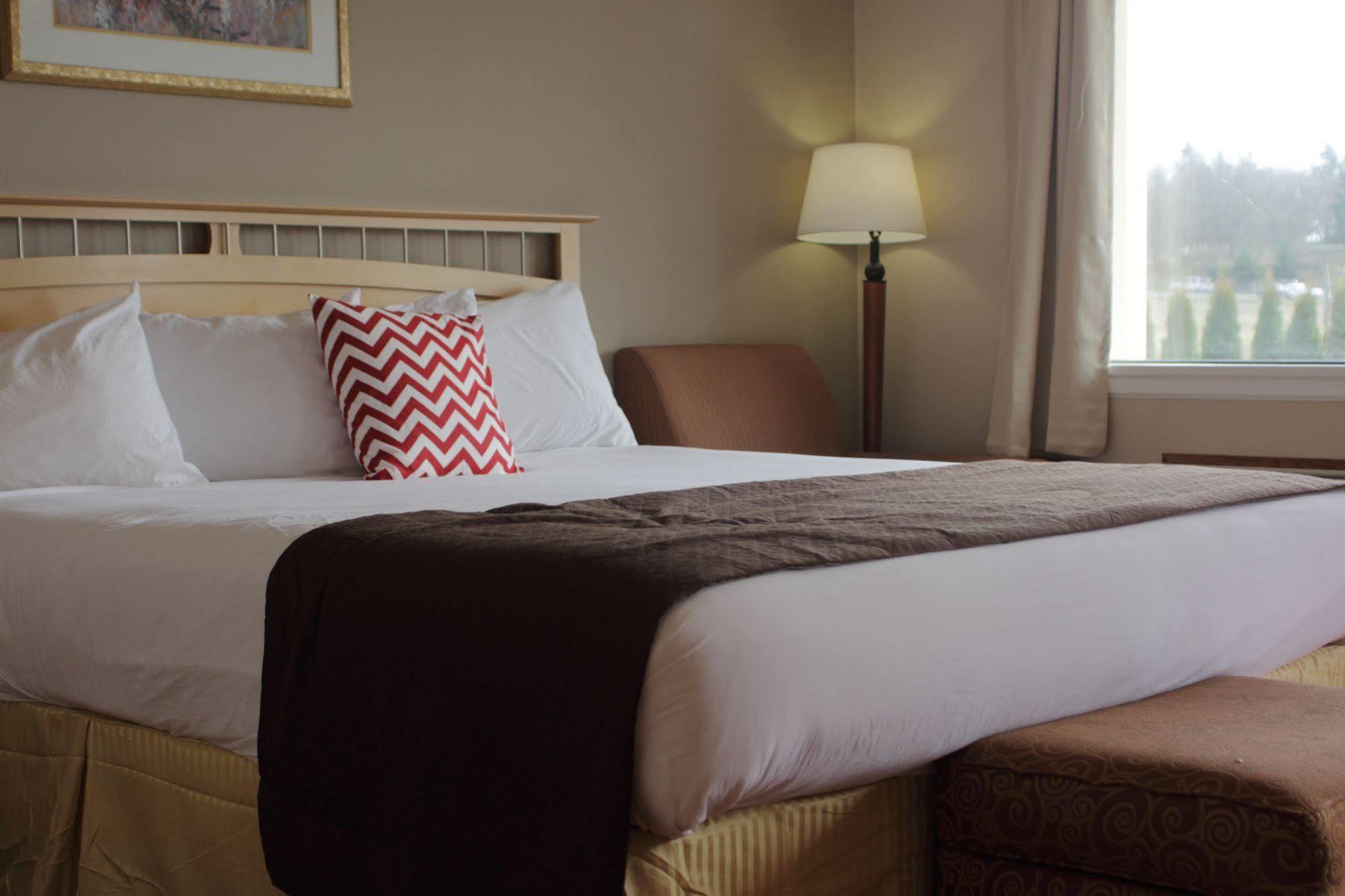 Days Inn By Wyndham Lakewood South Tacoma Esterno foto